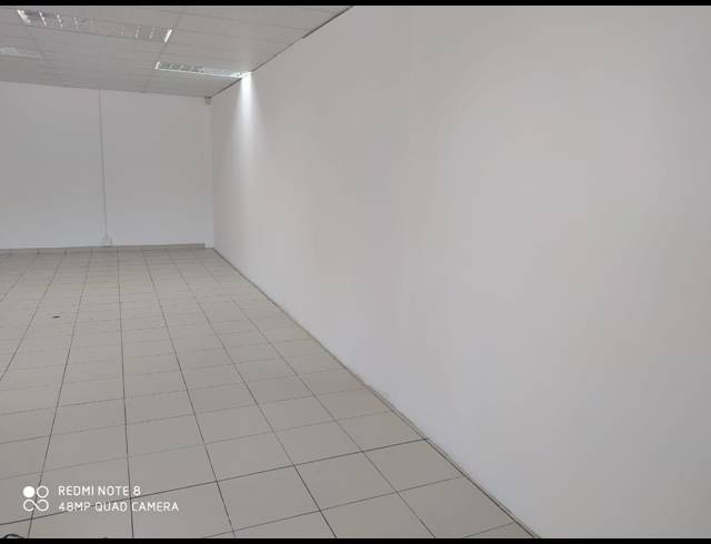 120M² BUSINESS CENTRE TO LET IN WATERVAL EAST